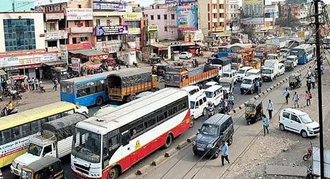 चाकण-तळेगाव वाहतूक कोंडीचा प्रश्न सुटणार